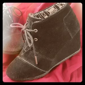 Tom's Women's Desert Wedge